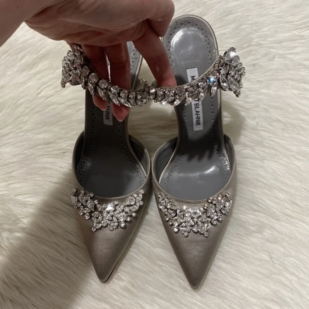 New‎ Manolo Blahnik Lurum grey satin crystal embellished mules size 39EU